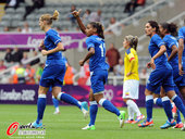 北京时间8月1日凌晨0时15分，2012年伦敦奥运会女足G组小组赛第3轮，哥伦比亚对阵法国，法国1-...
