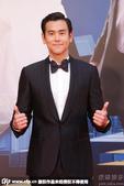 搜狐娱乐讯 34届香港电影金像奖红毯，彭于晏亮相。