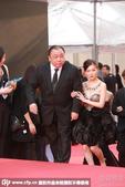第34节香港电影金像奖开幕，导演王晶携爱女王子涵一同亮相红毯。
