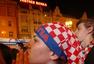 高清图：克罗地亚遭淘汰 国内球迷失望捂脸痛哭