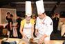 “美食家宴”在京举行 满文军林依轮现场PK厨艺