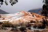 大自然是最美的调色师:撒哈拉沙漠雪景,美爆了