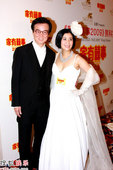 2009年贺岁喜戏《家有喜事2009》已拍摄完毕，吴君如黄百鸣扮结婚，古天乐当“情圣”。