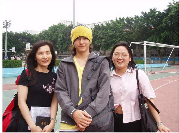 Img978615_t.jpg
