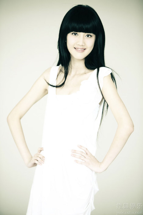 文梦洋文梦洋整容前后文梦洋性感女郎2